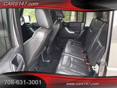 2014 Jeep Wrangler Unlimited Sahara - Photo 13 - Midlothian, IL 60445