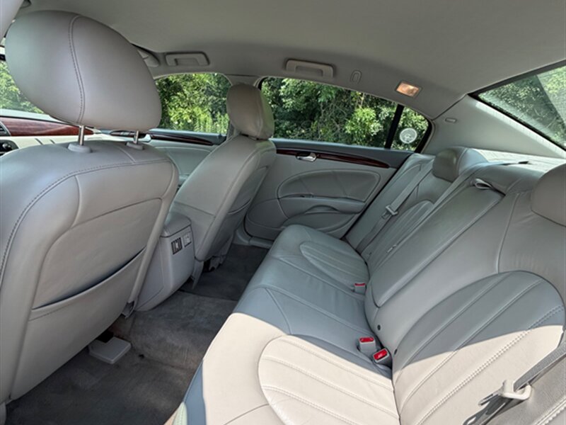2009 Buick Lucerne CXL - Photo 19 - Midlothian, IL 60445