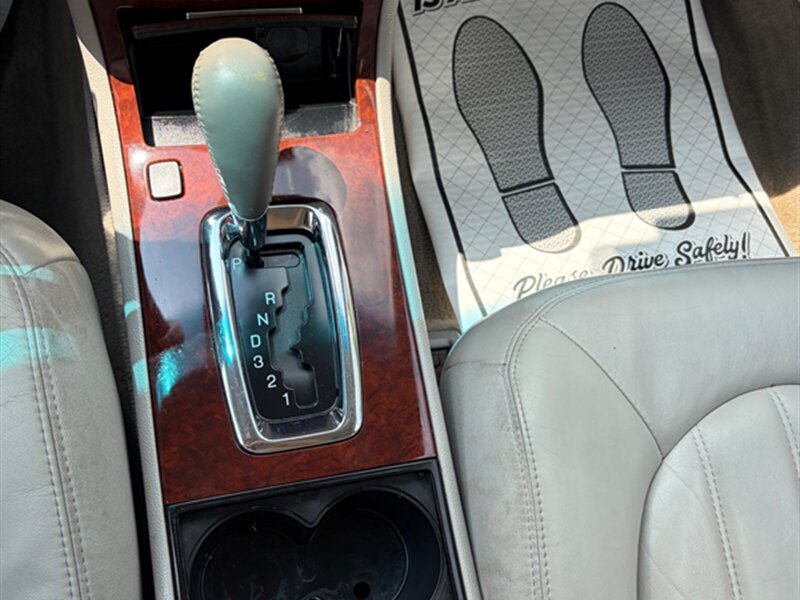 2009 Buick Lucerne CXL - Photo 14 - Midlothian, IL 60445