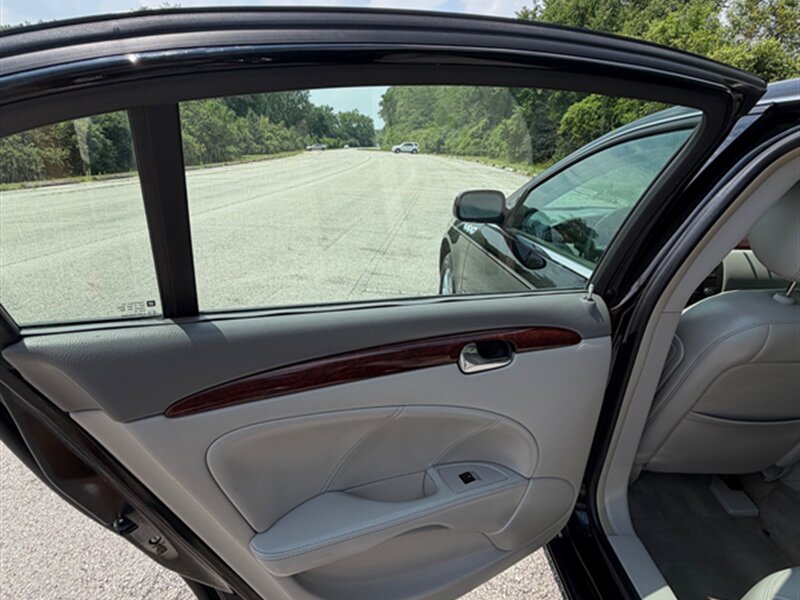 2009 Buick Lucerne CXL - Photo 23 - Midlothian, IL 60445