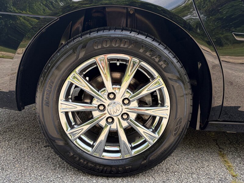 2009 Buick Lucerne CXL - Photo 27 - Midlothian, IL 60445