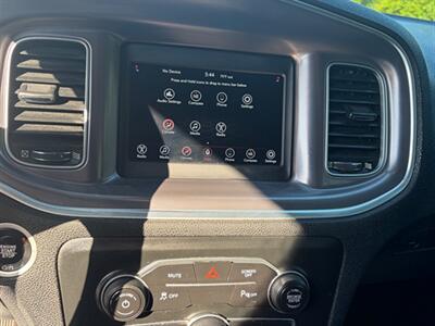2019 Dodge Charger SXT   - Photo 13 - Midlothian, IL 60445