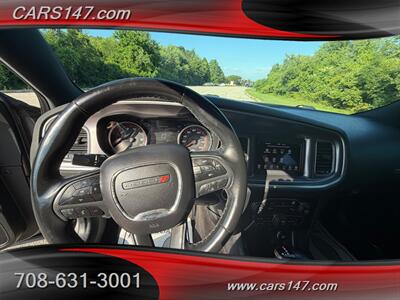 2019 Dodge Charger SXT   - Photo 11 - Midlothian, IL 60445