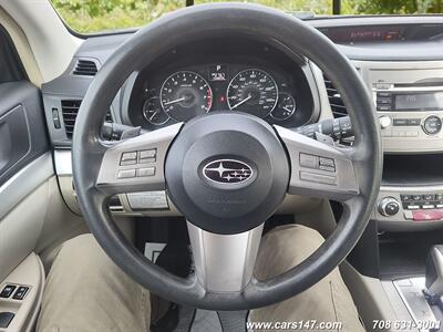 2011 Subaru Outback 2.5i   - Photo 15 - Midlothian, IL 60445