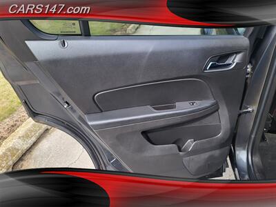 2012 Chevrolet Equinox LTZ - Photo 26 - Midlothian, IL 60445