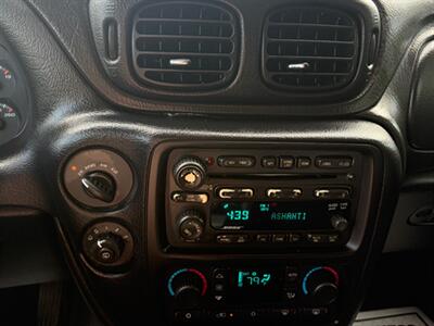 2005 Chevrolet TrailBlazer LT - Photo 15 - Midlothian, IL 60445