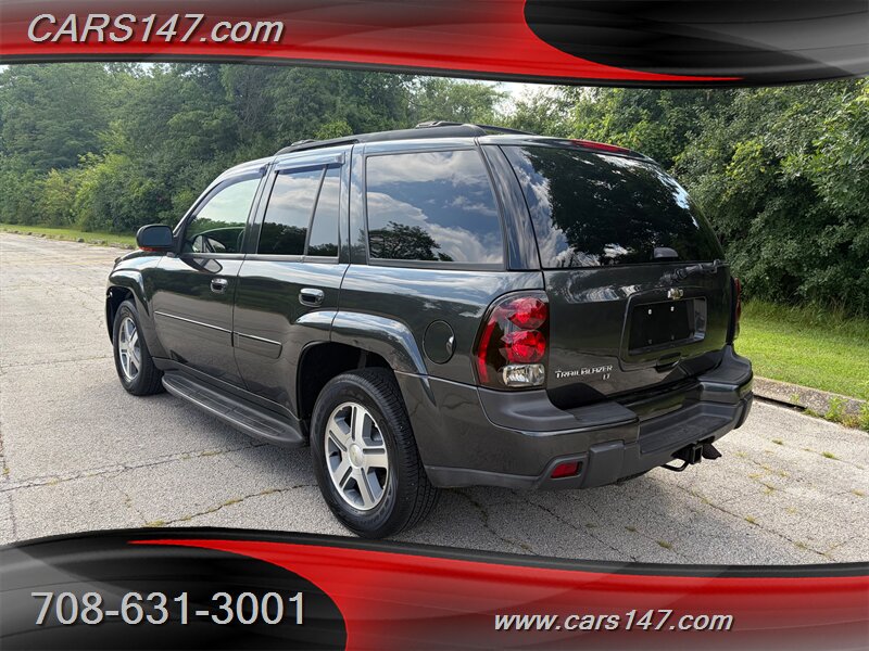 2005 Chevrolet TrailBlazer LT - Photo 3 - Midlothian, IL 60445