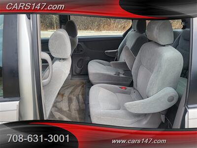 2007 Toyota Sienna CE 7-Passenger   - Photo 14 - Midlothian, IL 60445