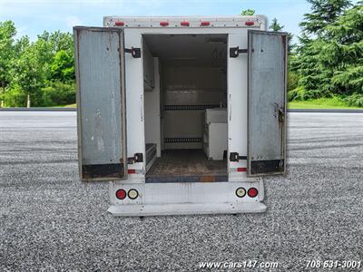 2011 Chevrolet Express 3500   - Photo 10 - Midlothian, IL 60445