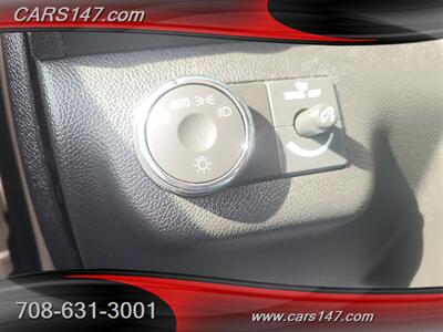 2009 Chevrolet Traverse LT   - Photo 16 - Midlothian, IL 60445