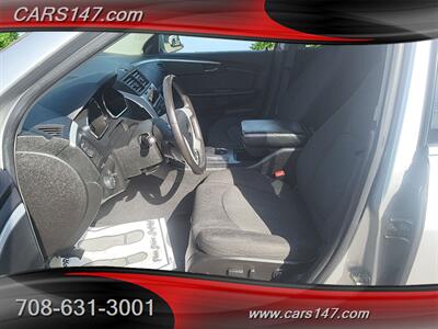 2009 Chevrolet Traverse LT   - Photo 9 - Midlothian, IL 60445