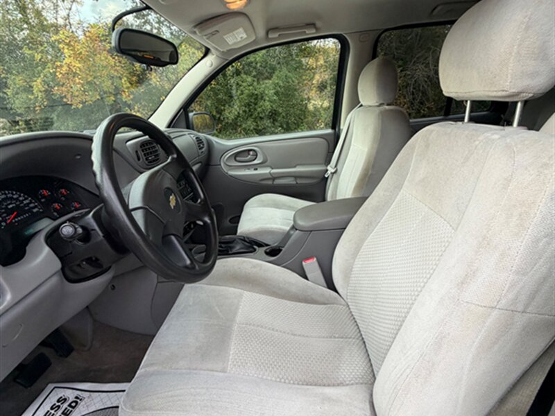 2008 Chevrolet TrailBlazer LS Fleet1 - Photo 17 - Midlothian, IL 60445
