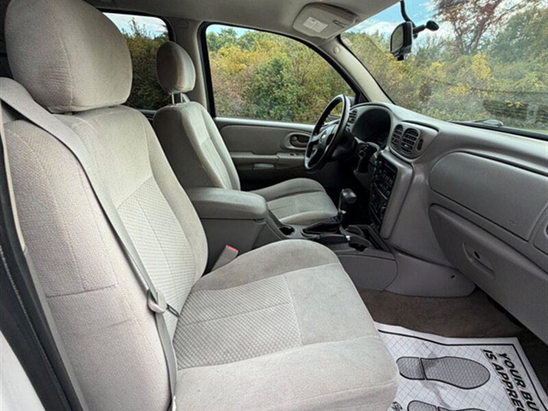 2008 Chevrolet TrailBlazer LS Fleet1 - Photo 18 - Midlothian, IL 60445
