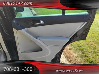 2011 Volkswagen Tiguan SE   - Photo 20 - Midlothian, IL 60445