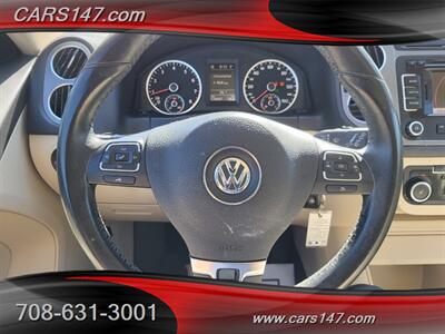 2011 Volkswagen Tiguan SE   - Photo 10 - Midlothian, IL 60445
