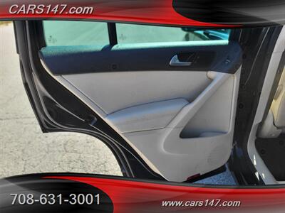 2011 Volkswagen Tiguan SE   - Photo 19 - Midlothian, IL 60445