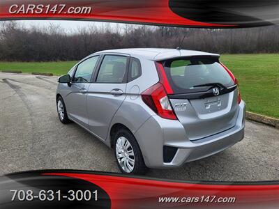 2017 Honda Fit LX   - Photo 8 - Midlothian, IL 60445
