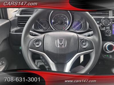2017 Honda Fit LX   - Photo 15 - Midlothian, IL 60445