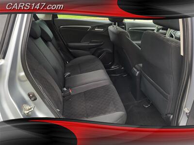 2017 Honda Fit LX   - Photo 12 - Midlothian, IL 60445