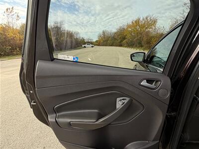2013 Ford Escape Titanium   - Photo 22 - Midlothian, IL 60445