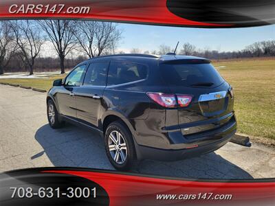 2016 Chevrolet Traverse LT   - Photo 9 - Midlothian, IL 60445