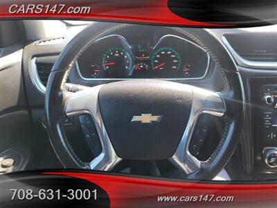 2016 Chevrolet Traverse LT   - Photo 16 - Midlothian, IL 60445