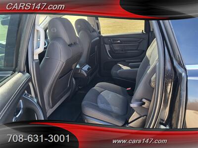 2016 Chevrolet Traverse LT   - Photo 13 - Midlothian, IL 60445