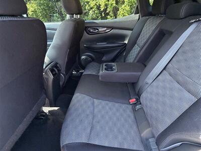 2017 Nissan Rogue Sport SV   - Photo 21 - Midlothian, IL 60445