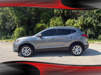 2017 Nissan Rogue Sport SV   - Photo 2 - Midlothian, IL 60445