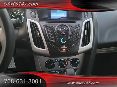 2013 Ford Focus SE - Photo 17 - Midlothian, IL 60445