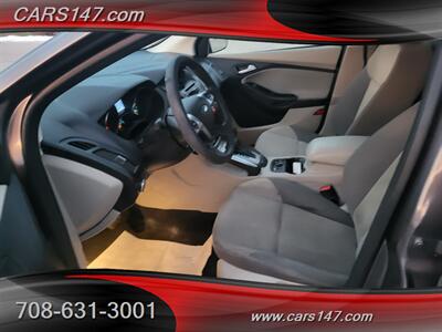 2013 Ford Focus SE - Photo 10 - Midlothian, IL 60445