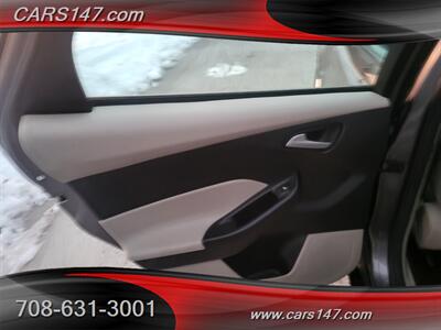 2013 Ford Focus SE - Photo 22 - Midlothian, IL 60445