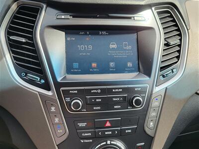 2017 Hyundai SANTA FE SE - Photo 15 - Midlothian, IL 60445