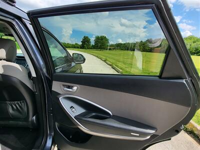 2017 Hyundai SANTA FE SE - Photo 26 - Midlothian, IL 60445