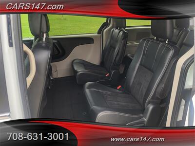 2017 Dodge Grand Caravan SXT   - Photo 20 - Midlothian, IL 60445