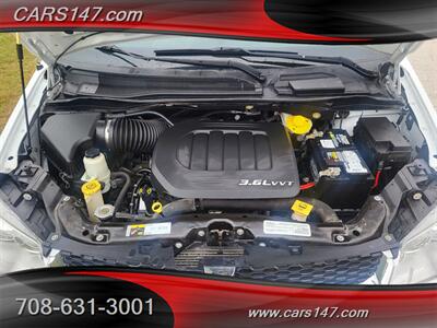 2017 Dodge Grand Caravan SXT   - Photo 24 - Midlothian, IL 60445