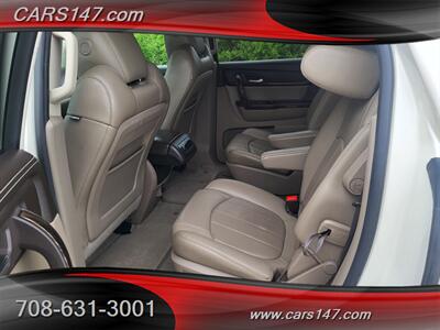 2015 GMC Acadia Denali - Photo 13 - Midlothian, IL 60445