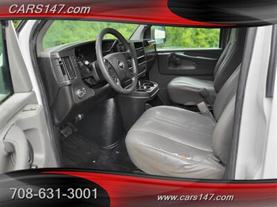 2008 Chevrolet Express LS 3500   - Photo 15 - Midlothian, IL 60445