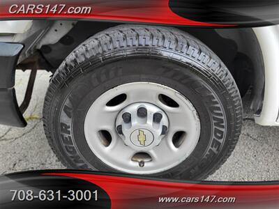 2008 Chevrolet Express LS 3500   - Photo 9 - Midlothian, IL 60445
