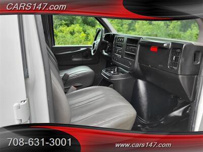 2008 Chevrolet Express LS 3500   - Photo 17 - Midlothian, IL 60445