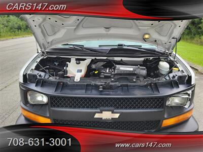 2008 Chevrolet Express LS 3500   - Photo 14 - Midlothian, IL 60445