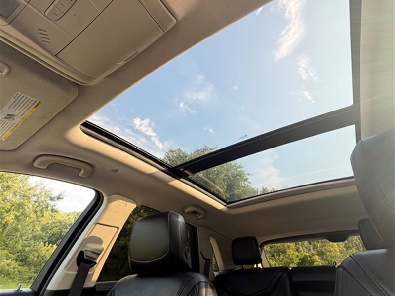2017 Cadillac XT5 Luxury - Photo 16 - Midlothian, IL 60445