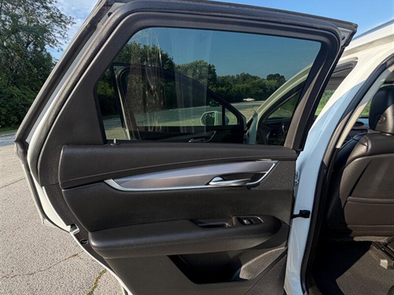 2017 Cadillac XT5 Luxury - Photo 24 - Midlothian, IL 60445