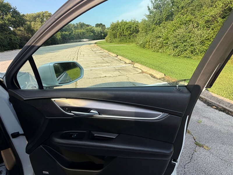 2017 Cadillac XT5 Luxury - Photo 22 - Midlothian, IL 60445