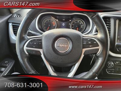 2016 Jeep Cherokee Trailhawk   - Photo 25 - Midlothian, IL 60445