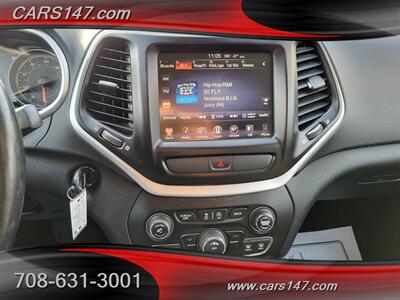 2016 Jeep Cherokee Trailhawk   - Photo 27 - Midlothian, IL 60445