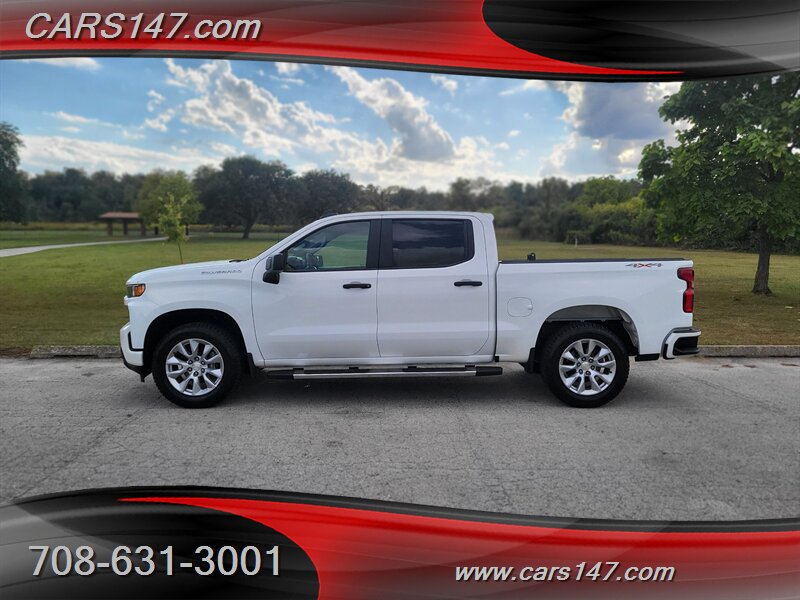 2019 Chevrolet Silverado 1500 Custom photo 2