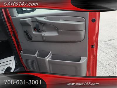 2012 Chevrolet Express 3500   - Photo 21 - Midlothian, IL 60445