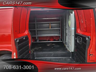 2012 Chevrolet Express 3500   - Photo 11 - Midlothian, IL 60445