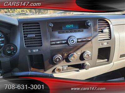 2011 Chevrolet Silverado 1500 Work Truck   - Photo 13 - Midlothian, IL 60445